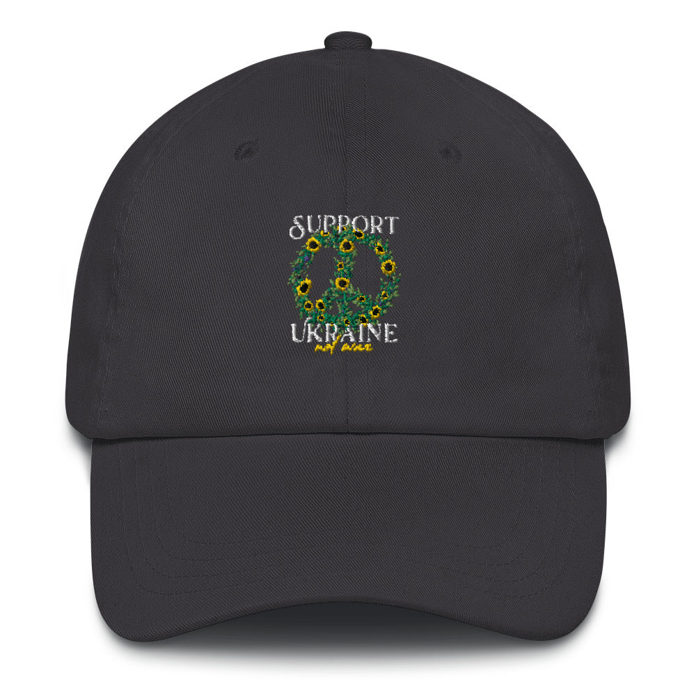 Dad hat "Support Ukraine"